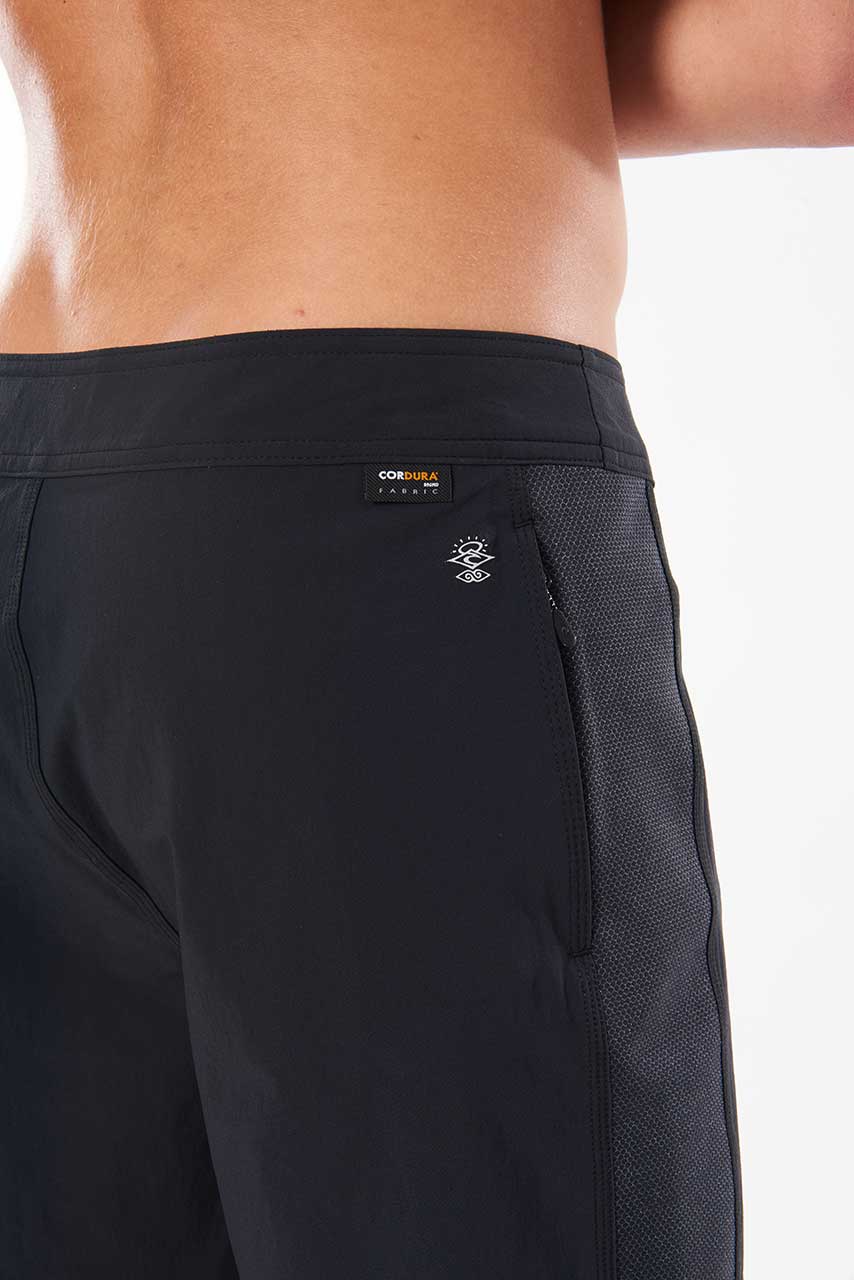 Rip Curl Men Mirage 3-2-One Ultimate 19" Boardshort