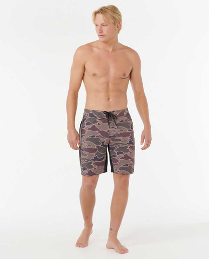 Rip Curl Men Mirage 3-2-One Eddie Would Go Ultimate 19" Boardshorts