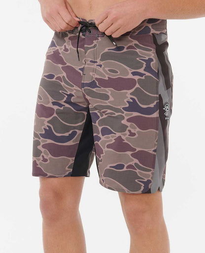 Rip Curl Men Mirage 3-2-One Eddie Would Go Ultimate 19" Boardshorts