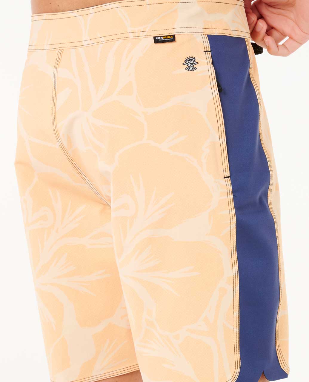 Rip Curl Men Mirage 3-2-One Ultimate 19" Boardshort
