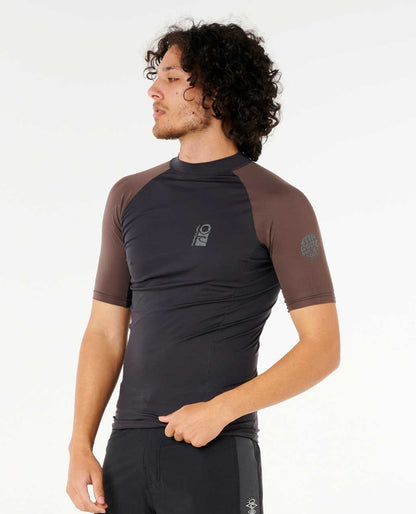 Rip Curl Men Search UPF Performance Short Sleeve Rash Guard
